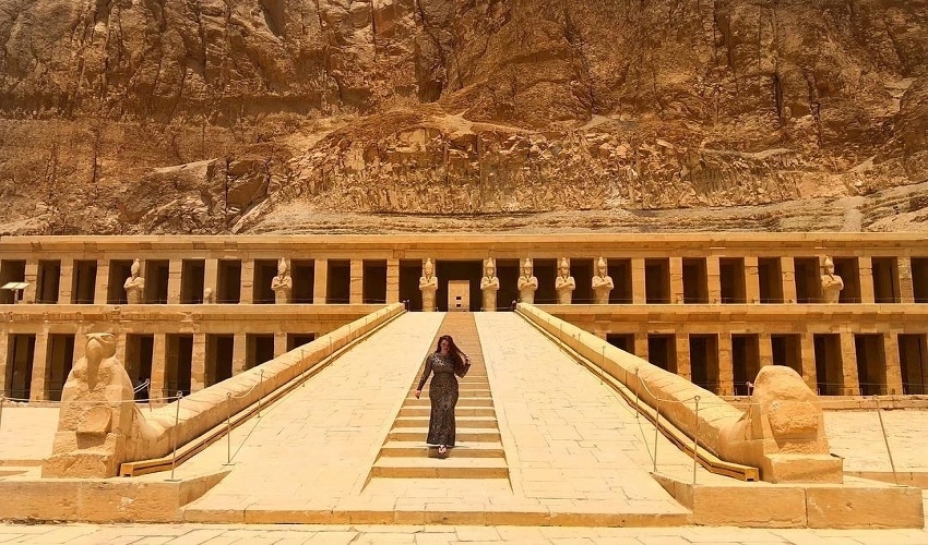temple d'Hatshepsout, Croisière au Ni