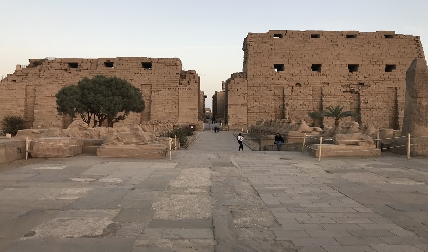 Temple de Karnak, Croisière sur le Nil