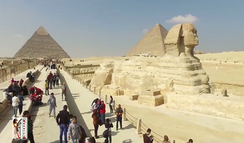 Visite des pyramides au départ de Dahab